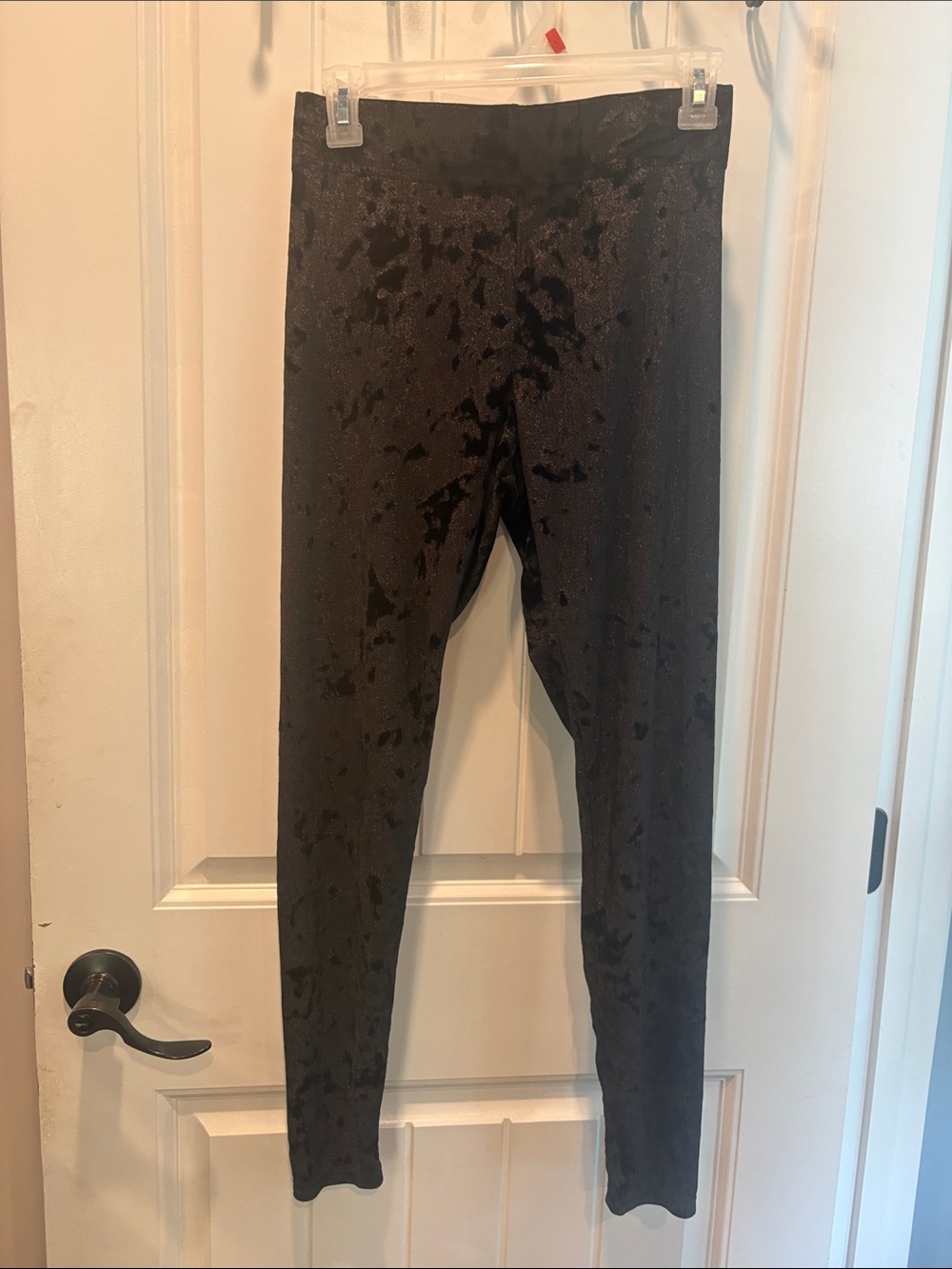 Black crushed velvet woman’s medium leggings